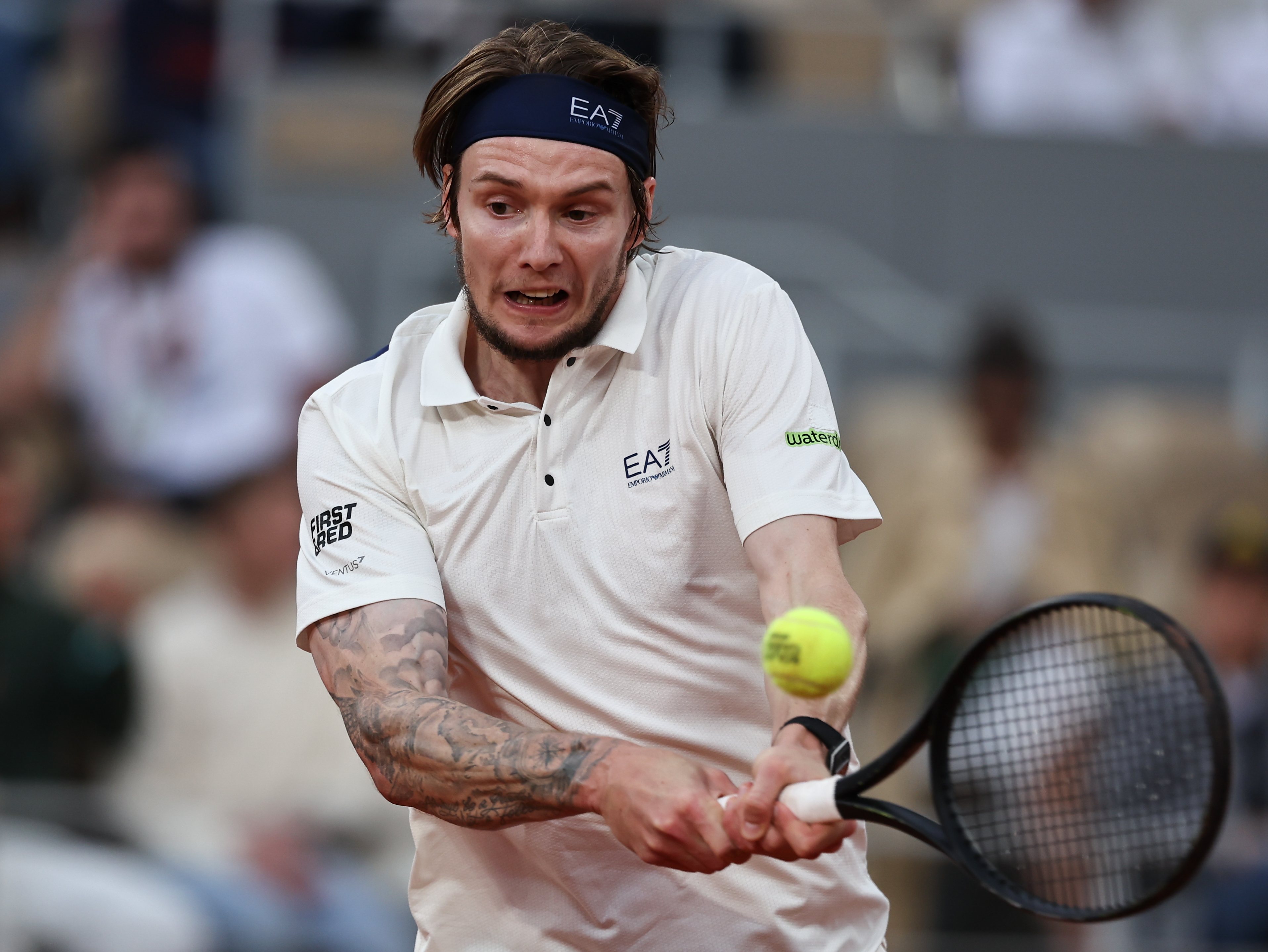 法网逆转拉沃尔杯,辛纳状态火热 法网逆转拉沃尔杯,辛纳状态火热