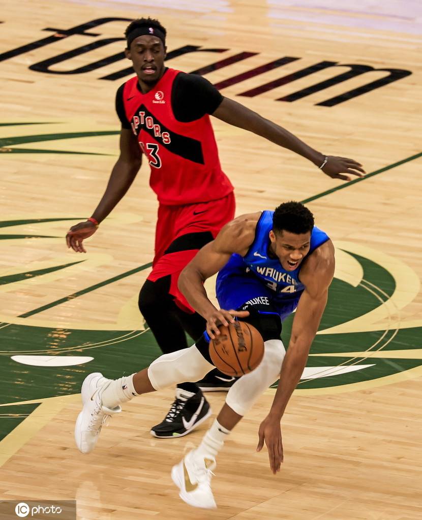 尼克斯绝杀雄鹿，范弗利特扛起全队