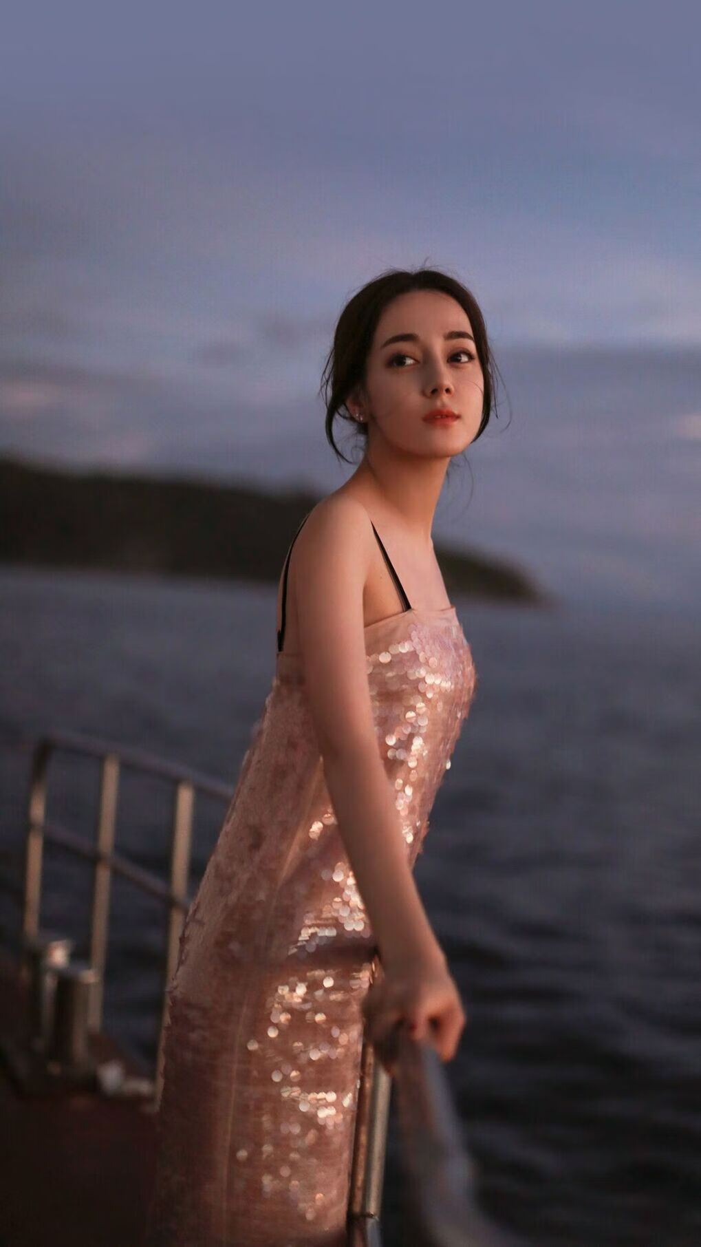 钢铁丛林与璀璨星辰，当活塞用窒息防守击垮奇才，杰伦格林正闪耀成为休城新图腾