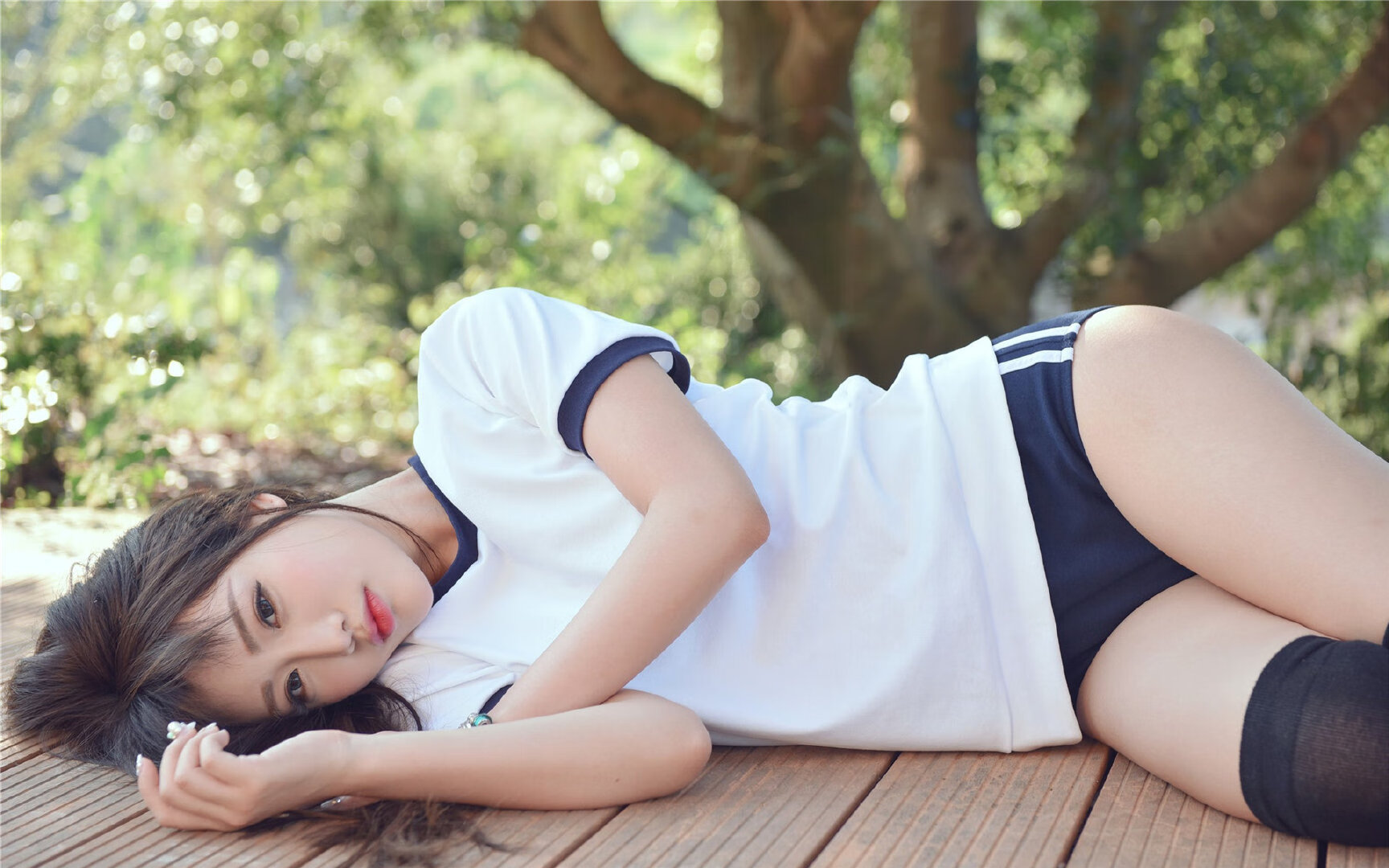 一步之遥，天壤之别，当阿坎吉踩下那道无形却决定历史的分界油门